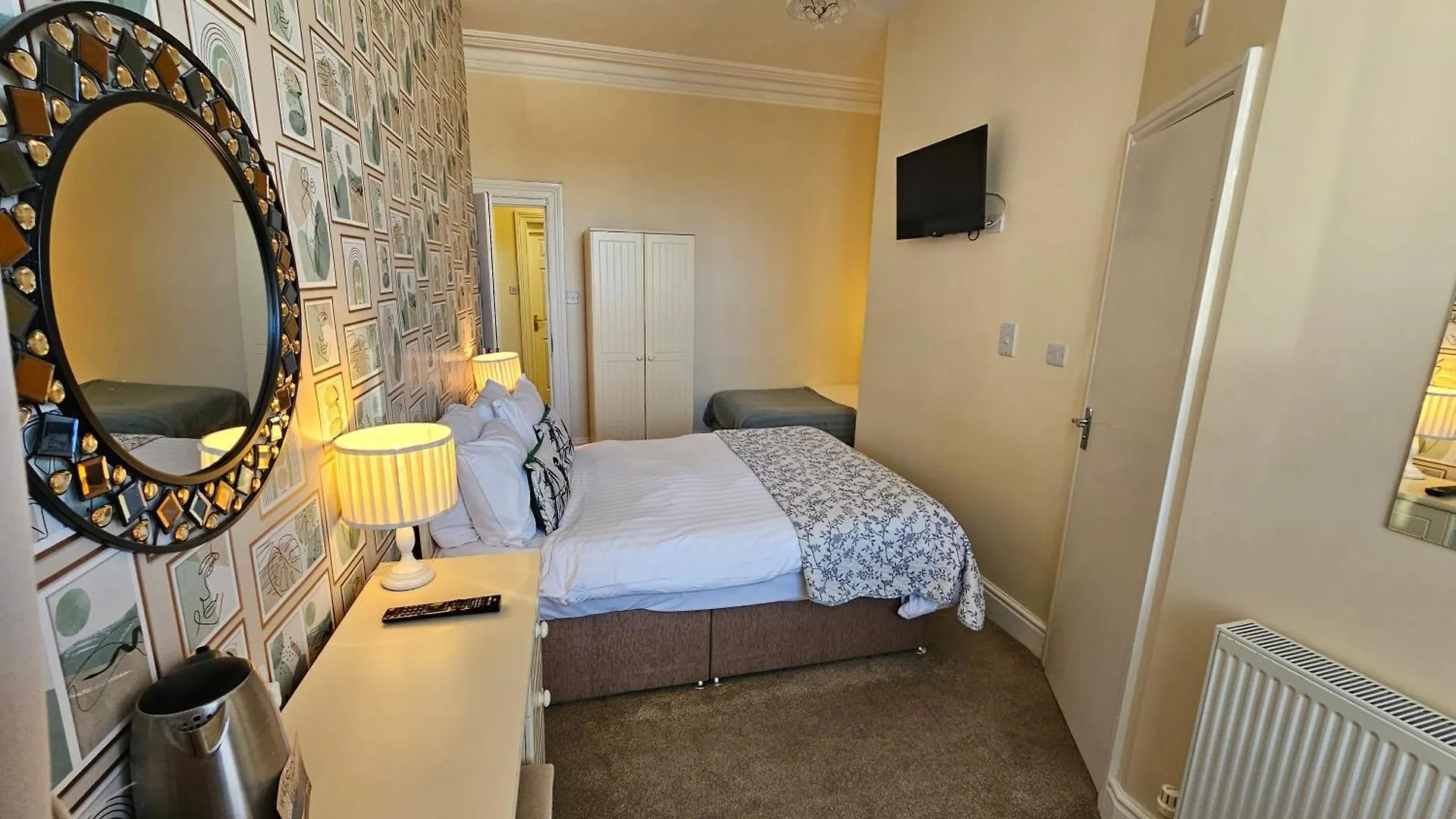 Rivelyn Hotel Bar & Restaurant Scarborough