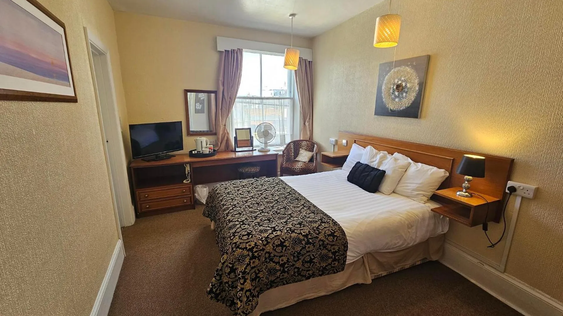 Rivelyn Hotel Bar & Restaurant Scarborough United Kingdom